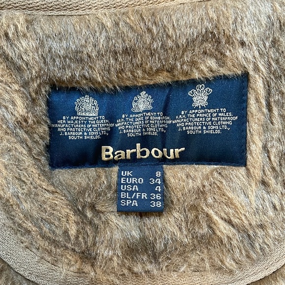 Barbour Faux Fur Gilet - Picture 3 of 6